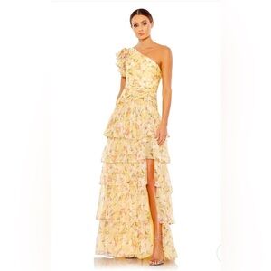 Ieena for Mac Duggal 
Floral-printed Chiffon Overlay; 100% polyester lining